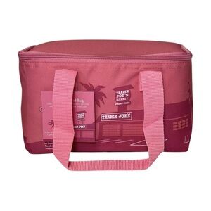 Light pink Trader Joe’s lunch tote